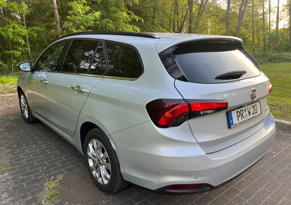 Fiat Tipo cena 48900 przebieg: 70021, rok produkcji 2019 z Murowana Goślina małe 631